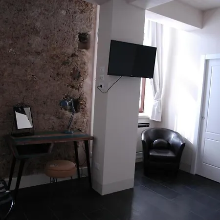 Bed & Breakfast Castello D'alcontres 3 Stelle 3*