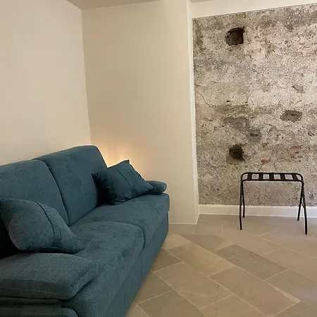 Castello D'alcontres 3 Stelle Bed & Breakfast