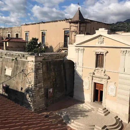 Oda ve Kahvaltı Castello D'alcontres 3 Stelle Nizza di Sicilia
