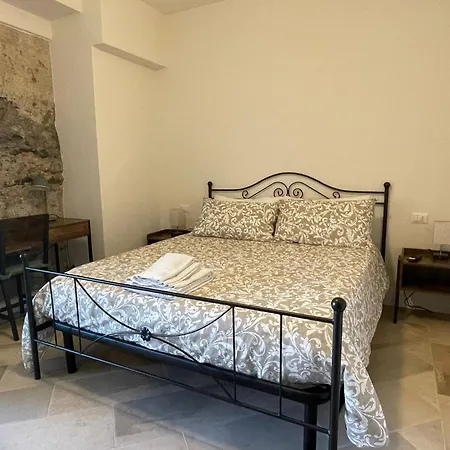 Castello D'alcontres 3 Stelle Couette-café Nizza di Sicilia