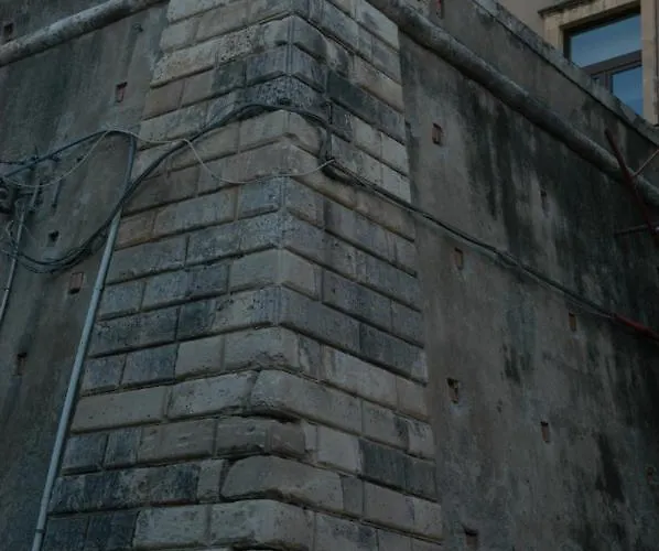 Castello D'alcontres 3 Stelle 4*