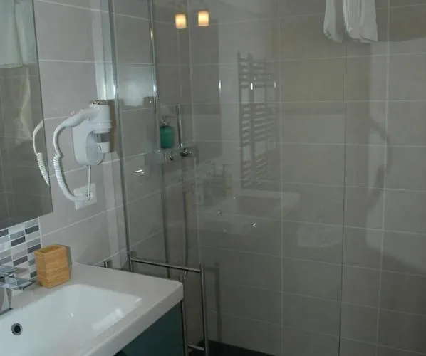 Castello D'alcontres 3 Stelle Couette-café Nizza di Sicilia