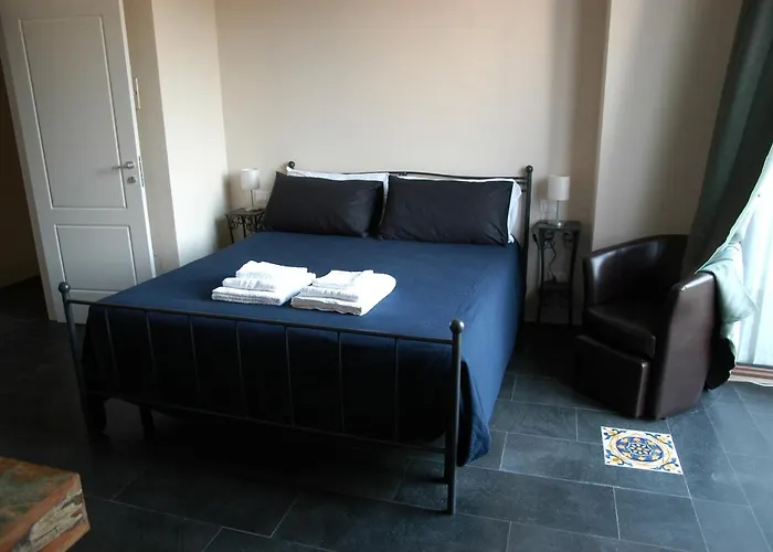 Couette-café Castello D'alcontres 3 Stelle Nizza di Sicilia