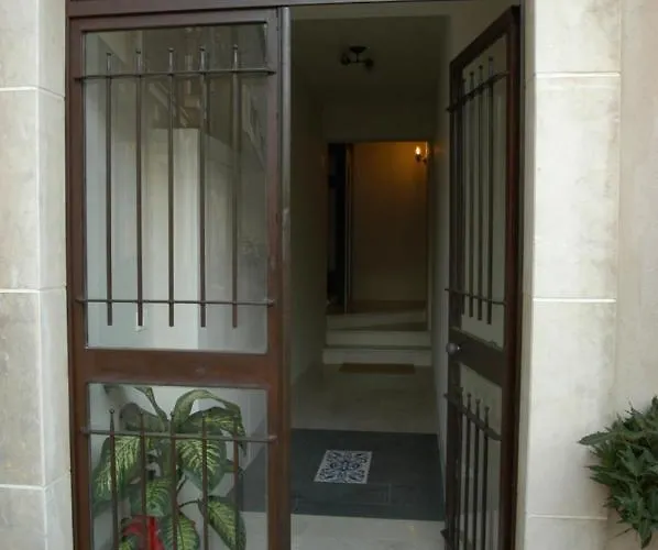 Castello D'alcontres 3 Stelle Couette-café 4*