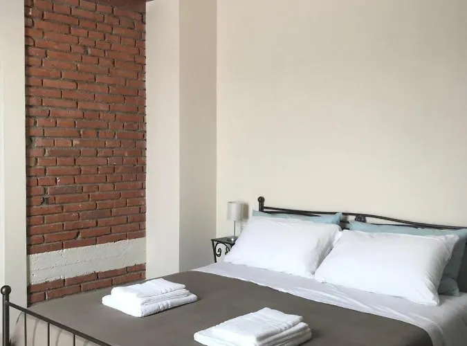 Castello D'alcontres 3 Stelle Couette-café