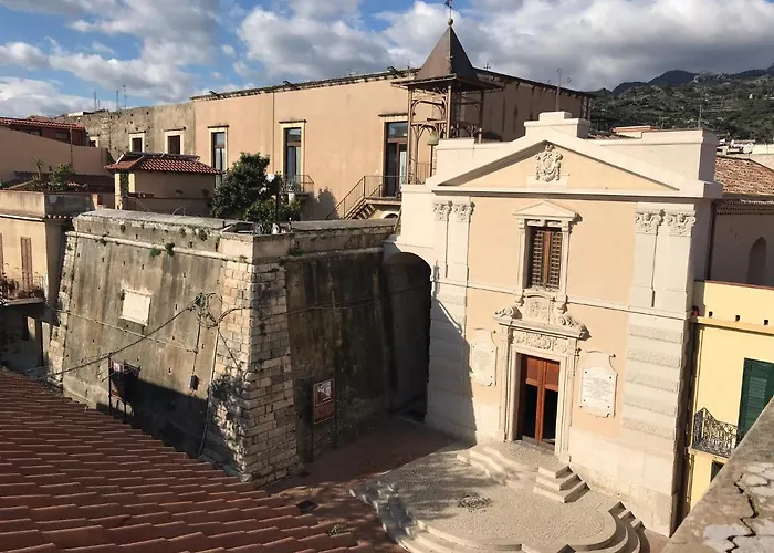 Couette-café Castello D'alcontres 3 Stelle Nizza di Sicilia