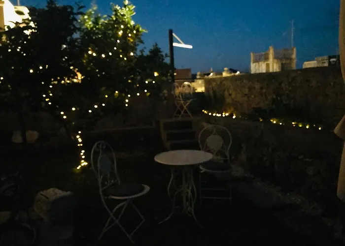 Castello D'alcontres 3 Stelle Couette-café