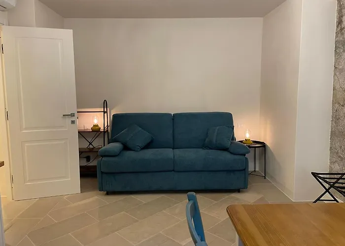 Castello D'alcontres 3 Stelle Couette-café 4*