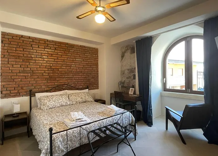 Couette-café Castello D'alcontres 3 Stelle